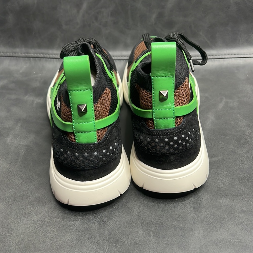 Valentino Garavani Sneaker - Picture 3 of 10
